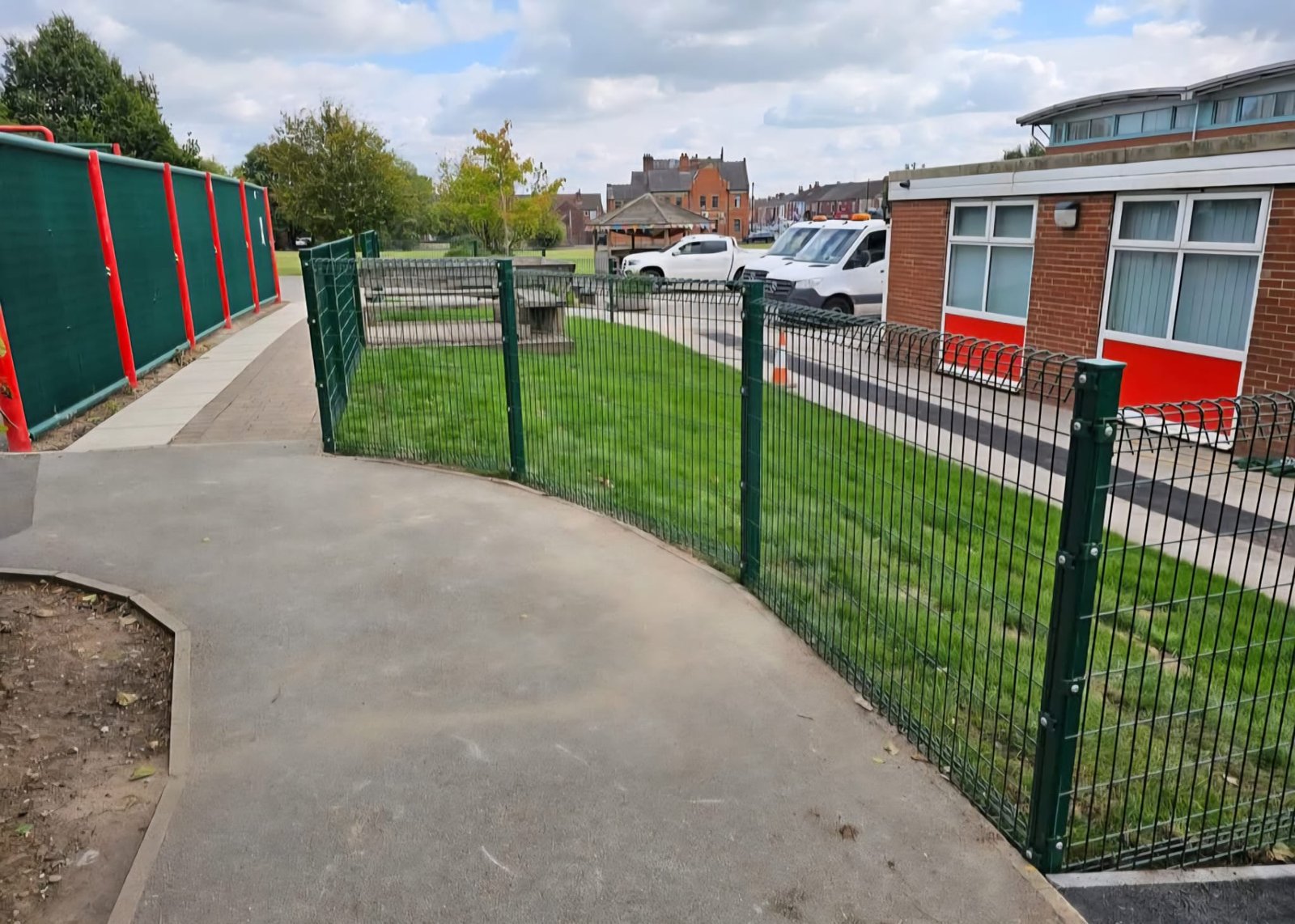 WhatsApp-Image-2025-10-09-at-15.32.55-3-3