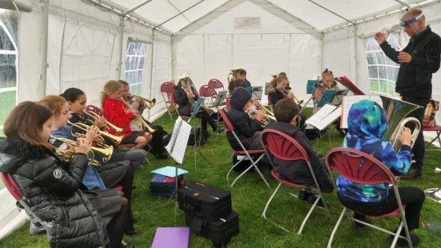 Gala-Tent-in-school-1