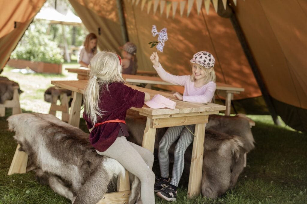 children-learning-inside-tipi