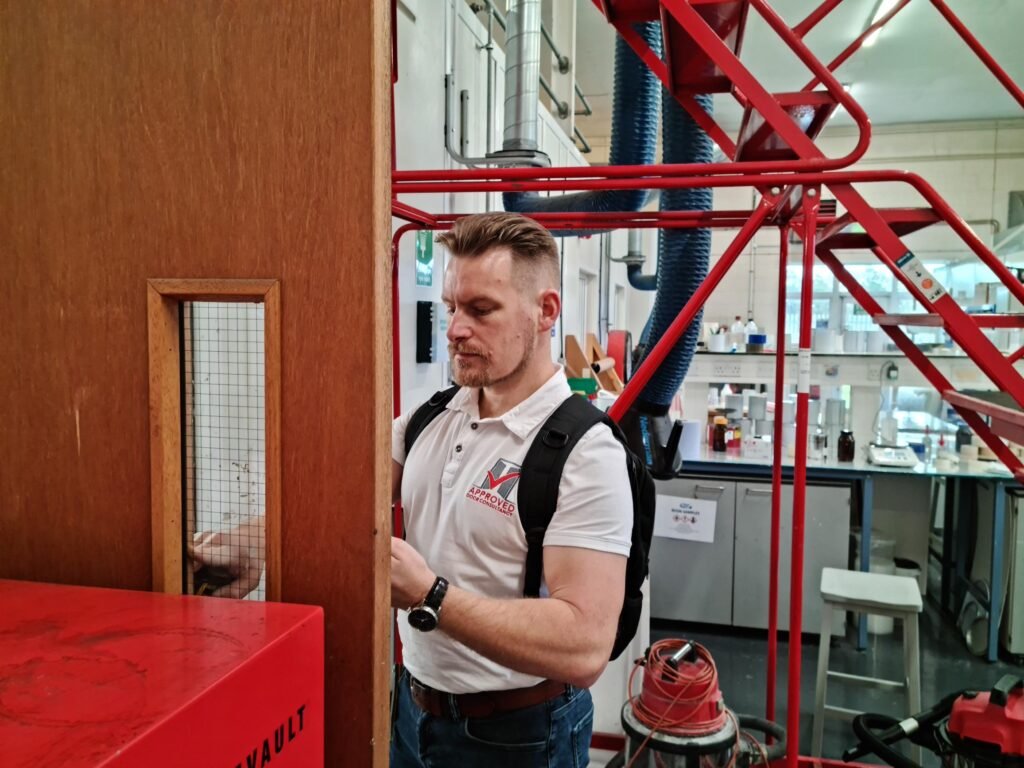 20231114_143238-002-small