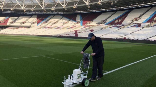 Hybrid-marker-and-Ecoline-Plus-at-London-Stadium